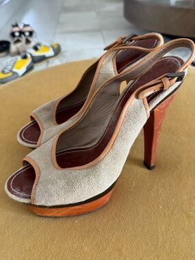 Barbara Bui Beige Canvas Peep-Toe Slingback Heels with Tan Trim